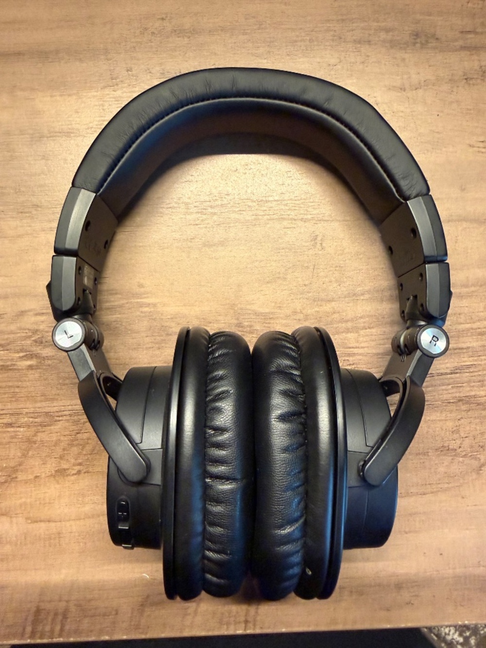 Audio-Technica Bluetooth Over-The-Ear Headphones (Model ATH-M50xBT) - Picture 6 of 6